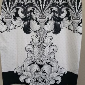 New York & Company Stretch Pencil Skirt